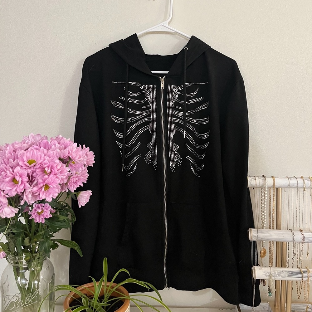 AMAZON rhinestone skull zip up BRAND NEW